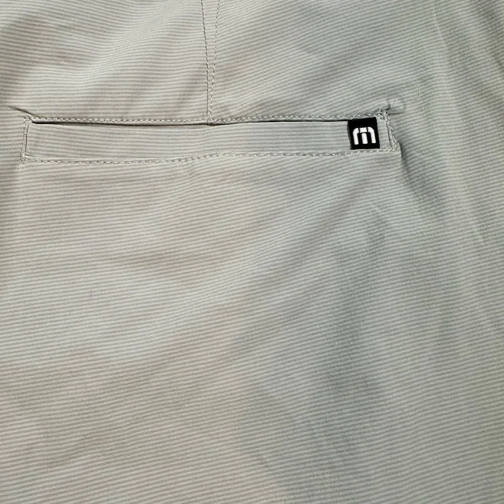 Travis Mathew inseam 9”